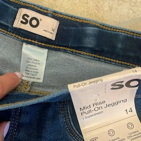 NWT Beautiful Jeggings Teen Juniors Size 14​ - Picture 3 of 5